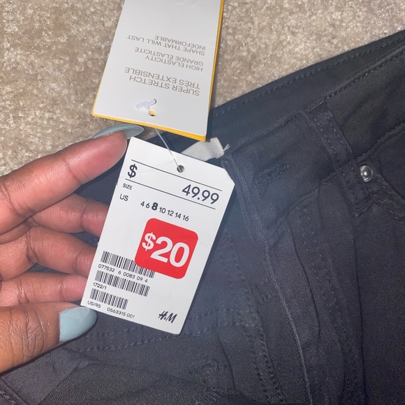 H&M Straight Leg Black Jeans - Picture 3 of 3